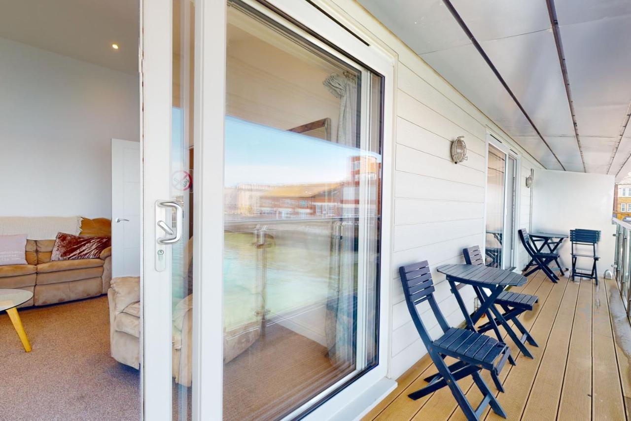 Crabbers' Wharf Aparthotel Portland Exterior foto